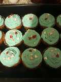 Cupcakes de vainilla con buttercream de queso crema