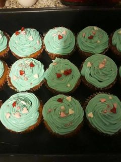 Una foto de Cupcakes de vainilla con buttercream de queso crema