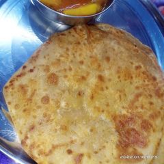A picture of Aloo Paratha.