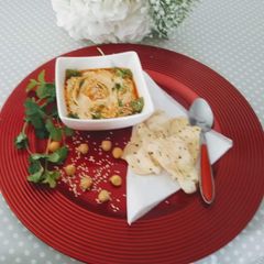 A picture of Hummus.