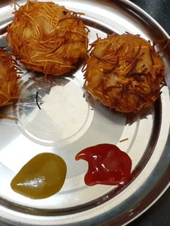 कटलेट विथ लेफ्टओवर (Cutlet with leftover recipe in hindi) रेसिपी मुख्य फोटो