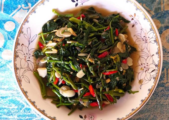 Resep Tumis Kangkung cabai keriting Anti Gagal