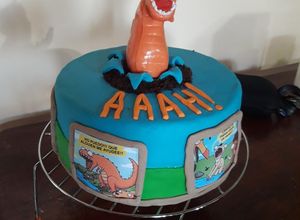 Una foto de Torta de cumpleaños(receta de bizcochuelo, ideas de rellenos)