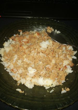 Una foto de Arroz con atún ketchup