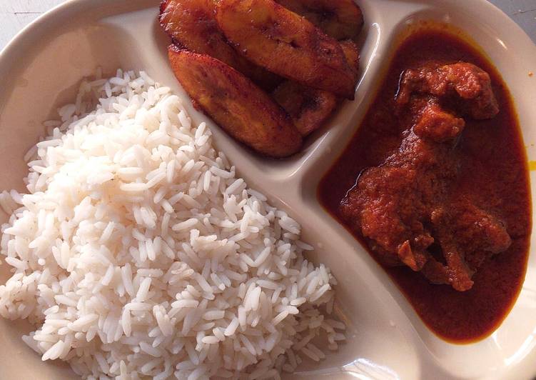 Simple Way to Prepare Super Quick Homemade White rice with stew and dodo