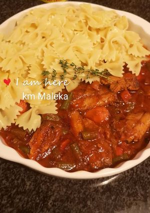 A picture of Vegetable tin fish and pasta.