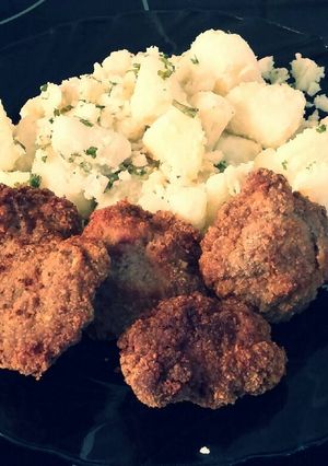 Majoránnás fasírt petrezselymes krumplival recept fotója