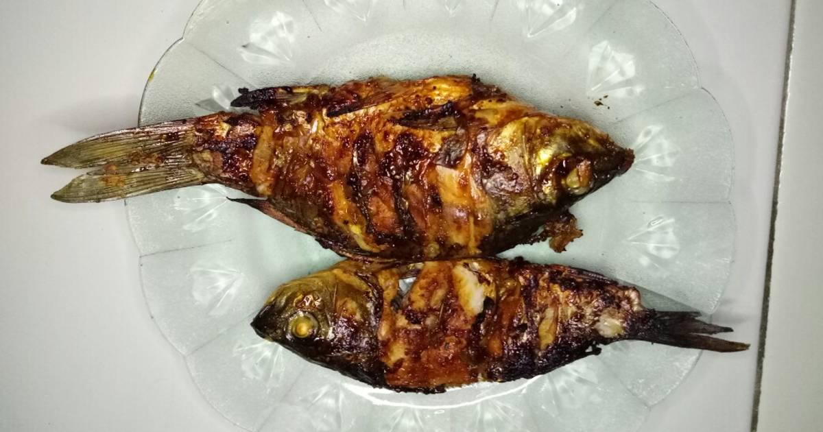 Resep Ikan mas bakar oleh Dapur Nisaunnajah - Cookpad