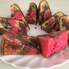 A picture of Banana#rainbow cake.