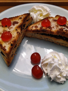 Una foto de Sándwich de chocolate con nata