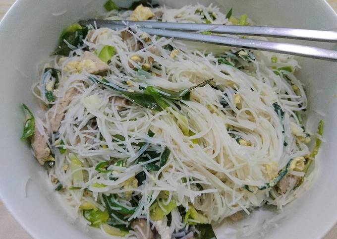 Stir fry bee hoon