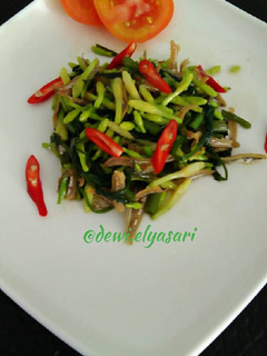 Foto resep Tumis kangkung bunga pepaya