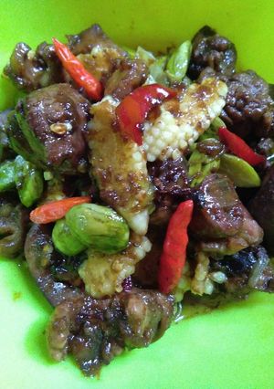 Foto resep Tumis ati ampela + pete