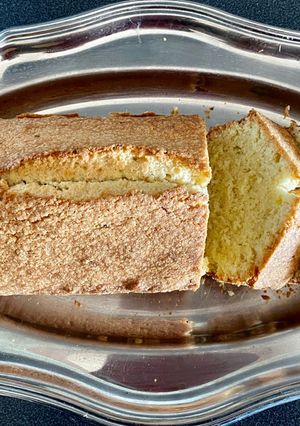 Une photo de ❤️ Quatre - quarts citron 🍋