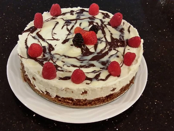 Easy Way Prepare Recipe White Chocolate Mousse Cheesecake with a Fudge Brownie Crust that is So Delicious, Perfect}