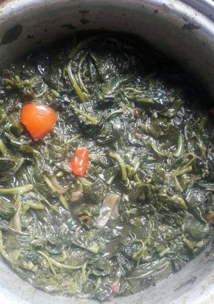 A picture of Tseke salad.