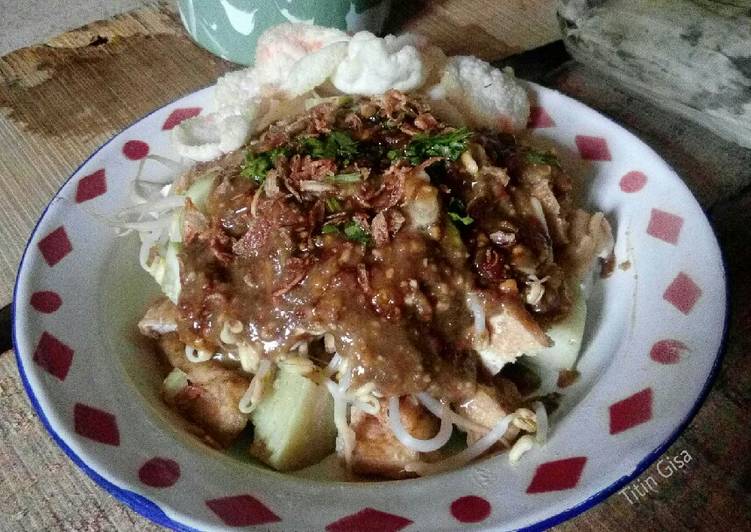 Tahu Lontong