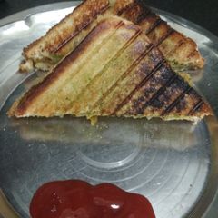 A picture of Potato sandwich.