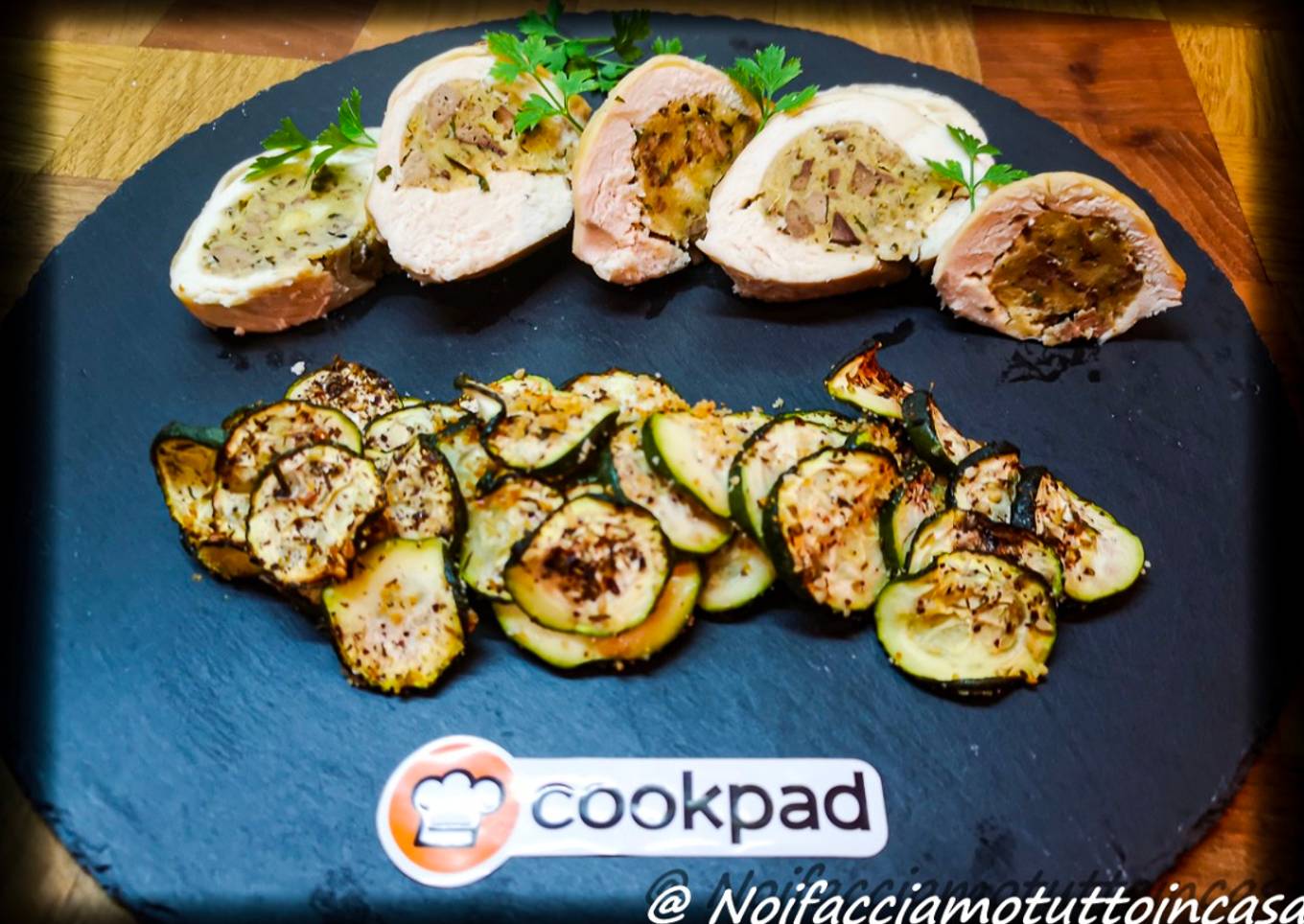 With Petto de Polo Ripino de Fagatini Zucchini and Forno Chips