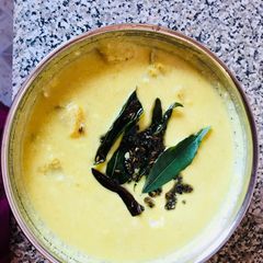 A picture of Pineapple Pulisherry.