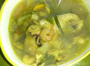 Una foto de Sopa de cat fish y 7 mares