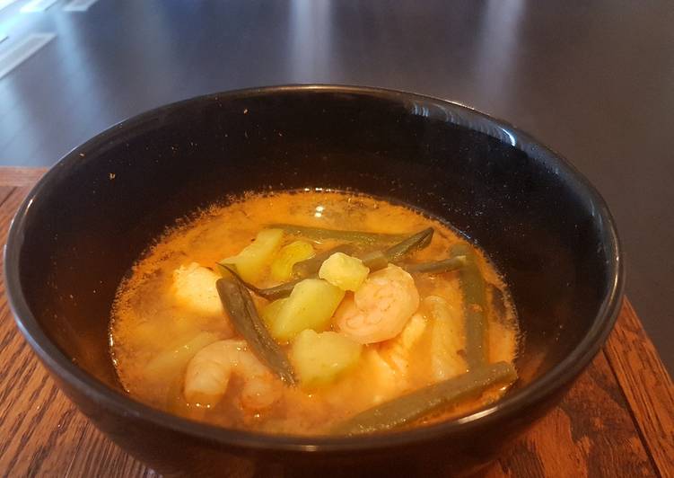 The Secret of Successful Spicy &#34;Asian&#34; Coconut Seafood &amp; Vegetable Soup