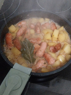Una foto de Longanizas al vino