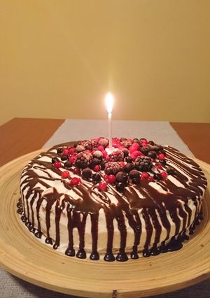 Erdei gyümölcsös torta bögrésen recept fotója