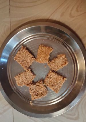 A picture of Till chikki.