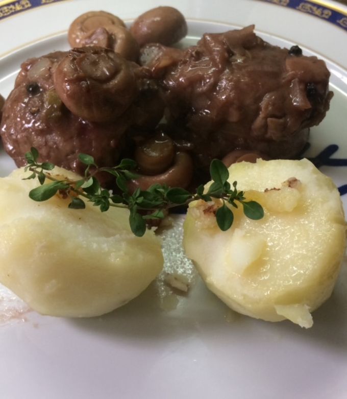 Una foto de Cocina para enamorar: Medallón de lomo a la pimienta negra y con champiñones