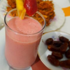 Apple Strawberry Shake A picture of Apple Strawberry Shake.