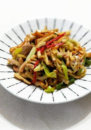 榨菜乾絲 的食譜成品照片