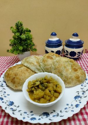 কড়াইশুঁটির কচুরি (karaishutir kachori recipe in Bengali) রেসিপির প্রধান ছবি