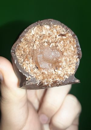 Una foto de Bombones Quita Antojos 🍫🌰