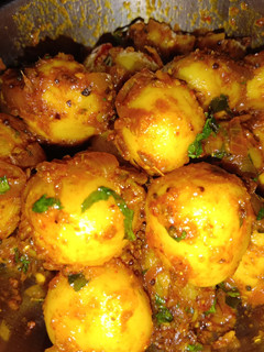 A picture of Spicy baby potatoes.