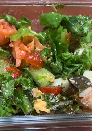 A picture of Smoked Salmon Salad.