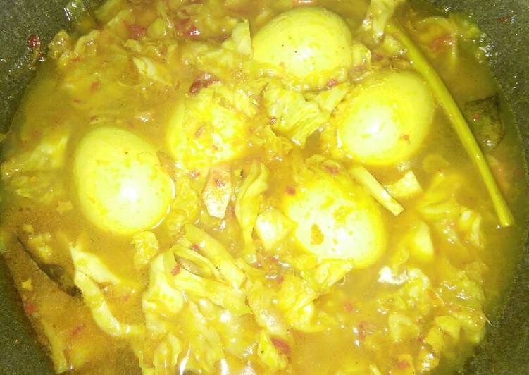 Kari telur sayur kol wortel