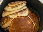 Una foto de pancakes con harina de trigo