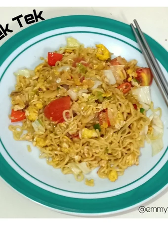 Langkah Mudah untuk Membikin Resep Mie tek tek yang Uenak Anti Ribet, Bikin Ngiler