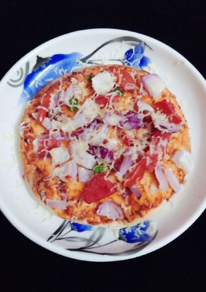 গার্লিক পিজ্জা(garlic pizza recipe in Bengali) রেসিপির প্রধান ছবি