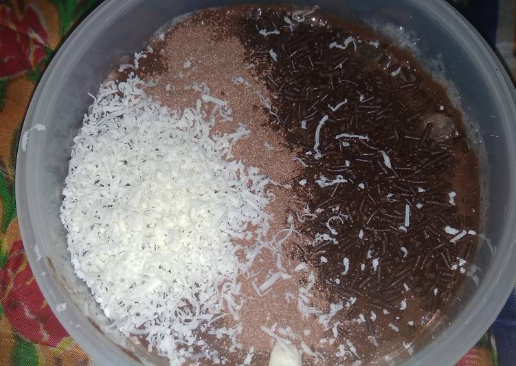 Bagaimana Menyiapkan Es Kepal Milo + Chocolatos yang Lezat Sekali