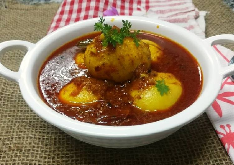Tangy & spicy egg curry