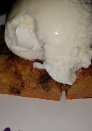 A picture of Pumpkin Crunch Cake.