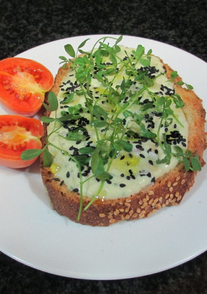 Una foto de Tartines con vegetales y mascarpone
