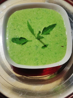 बथुआ रायता (bathua raita recipe in Hindi) रेसिपी मुख्य फोटो