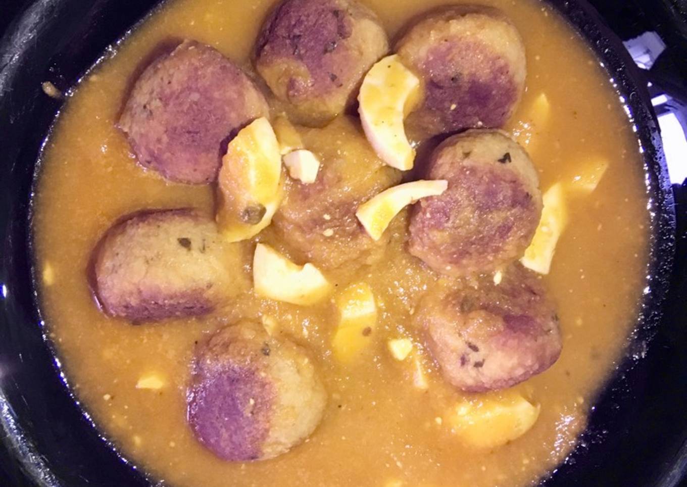 Sopa de albóndigas de merluza y atún caseras