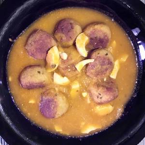 Sopa de albóndigas de merluza y atún caseras