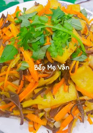 Hình của món Đậu hủ xào nấm mèo,cà rốt và tàu hủ ki.