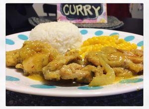 Una foto de Pollo al curry