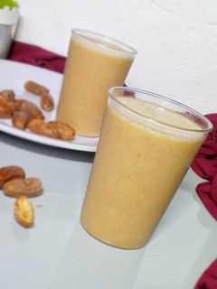 A picture of Date smoothie.